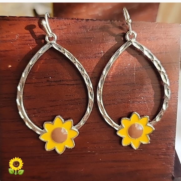 Boho Gypsy Sisters Jewelry - Bohemian Sunflower Dangle Earrings